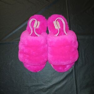 UGG Kids Vibrant Pink Fuzzy Slippers